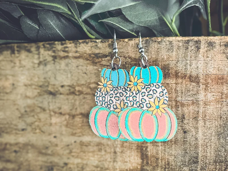 Best hoop earrings with hammered gold for a rustic yet elegant look-Adorable Fall Pumpkin Earrings