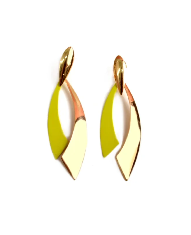 Hoop earrings with spiral designs for a dynamic and fluid look-Curvy Summer Earrings