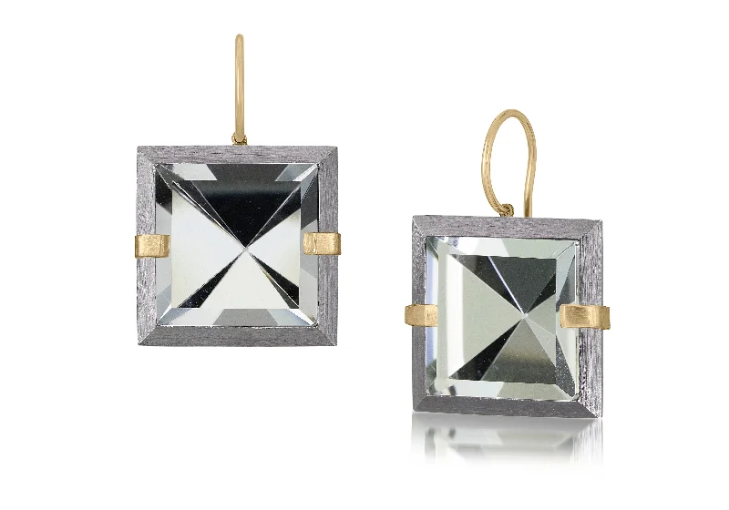 Hoop earrings with textured gold for a refined and sophisticated aesthetic-Facets E6-LG