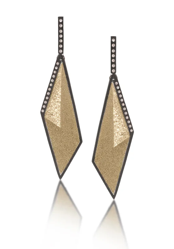 Best hoop earrings with hammered gold for a rustic yet elegant look-Gem Link E15