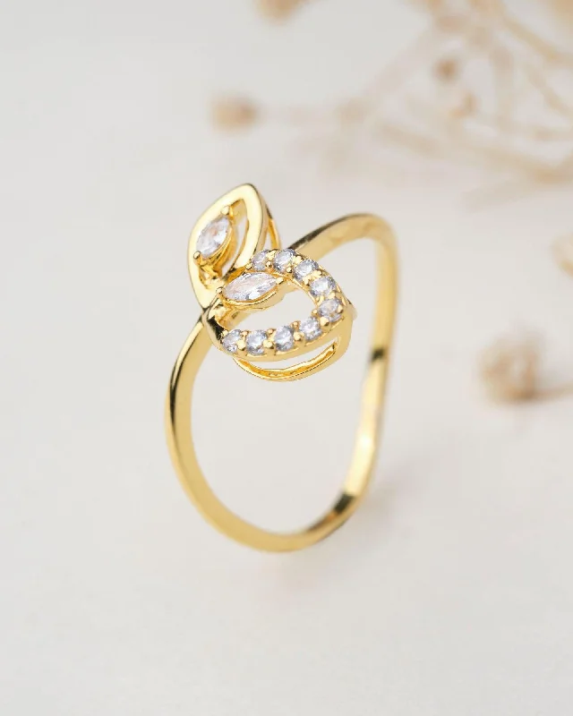 Best hoop earrings with infinity designs for a timeless and meaningful symbol-Gleamig 18Kt Gold & Diamond Ring