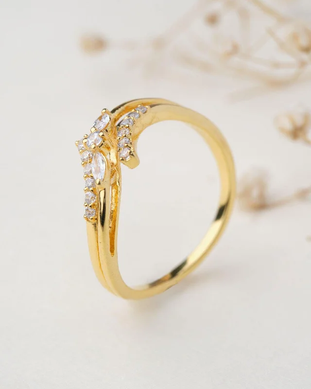 Hoop earrings with open designs for a modern, lighthearted vibe-Laco 18Kt Gold & Diamond Ring