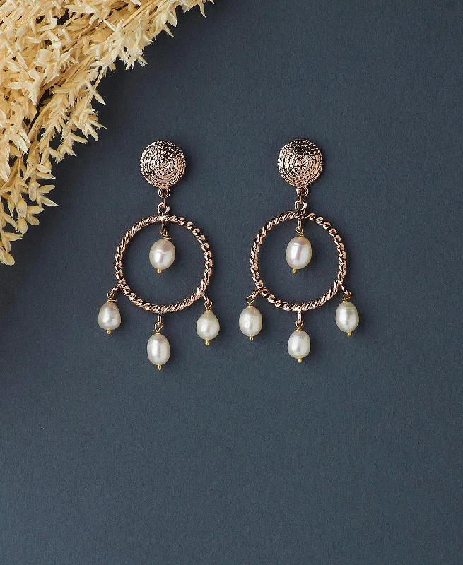 Best hoop earrings with vintage coins for a retro, antique-inspired style-Hanging drop pearl Earring