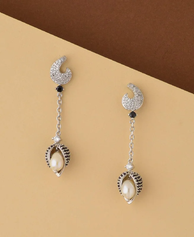 Hoop earrings with faceted crystals for added sparkle and shine-Leaf Real Pearl Hang Earring