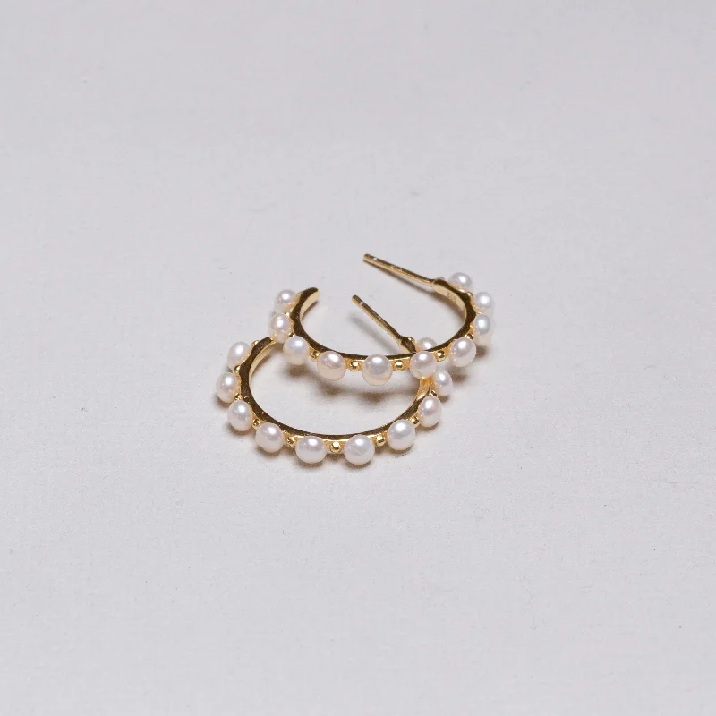 Best hoop earrings with matching bracelets for a coordinated jewelry set-Pearl Stud Hoop Earrings