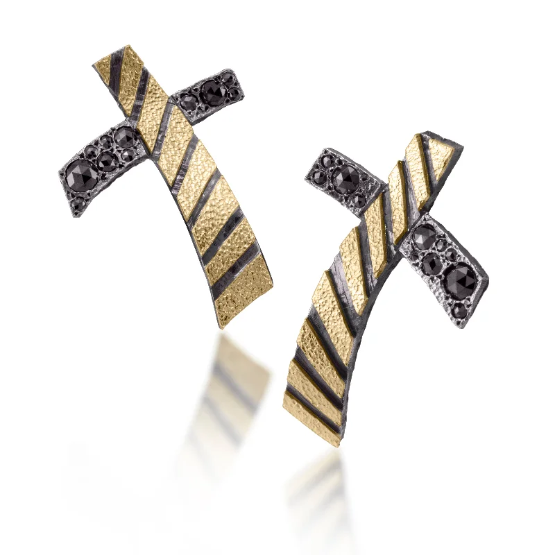 Hoop earrings with polished metal for a shiny and high-quality finish-Stripe E21