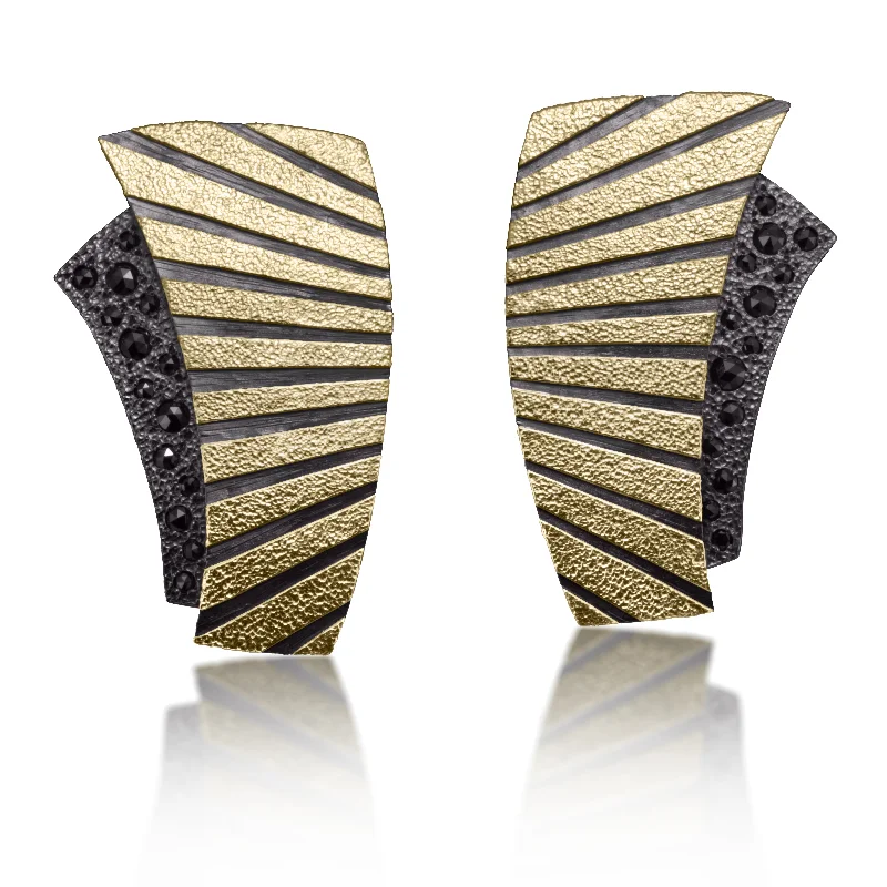 Hoop earrings with floral motifs for a feminine and nature-inspired look-Stripe E7