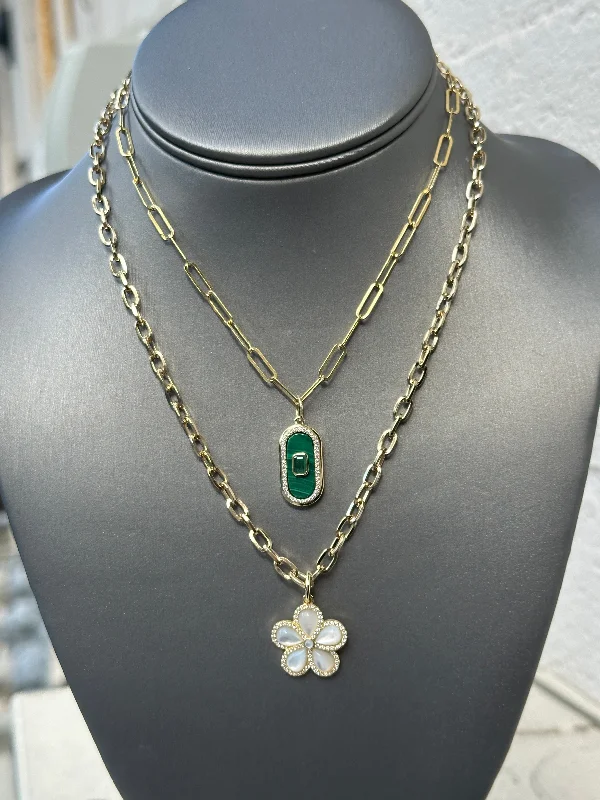 Simple necklaces and pendants with bar pendants for a sleek modern design-Malachite Delicate Oval Disc Necklace