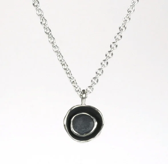 Elegant necklaces and pendants with onyx stones for a sleek, polished look-Oyster Pod Pendant