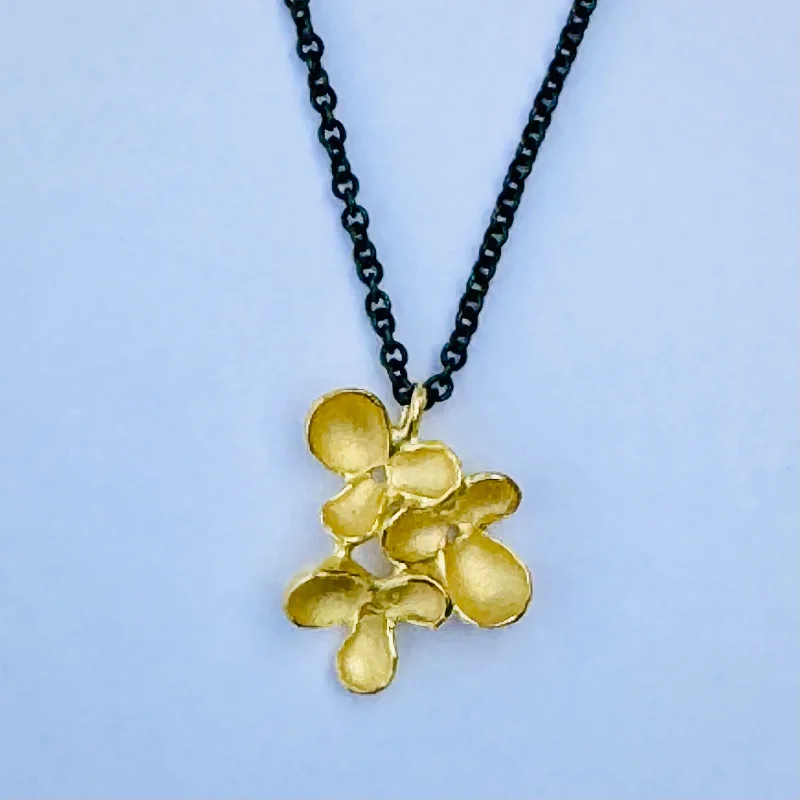 Necklaces and pendants with diamond pendants for a luxurious sparkling effect-Triple Bloom Pendant