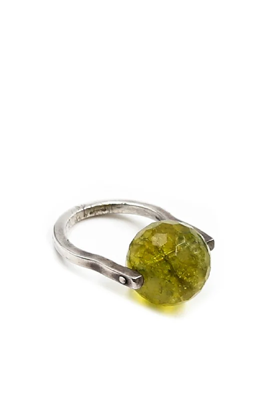 Green Quartz Ball Ring